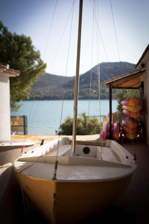 Centro De Ocio Alua Casa Rural Iznajar Lago De Andalucia Exterior foto